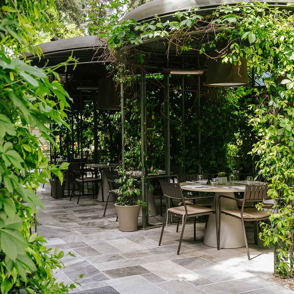 The beautiful gazeebos at Natu for a perfect date